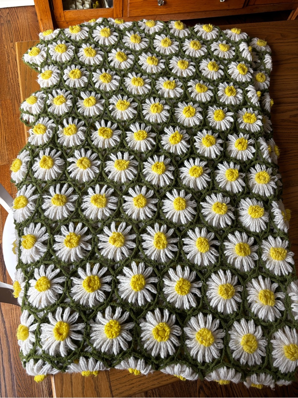 Vintage 1970’s Crochet Knit Afghan “Daisy Chain” - Handmade